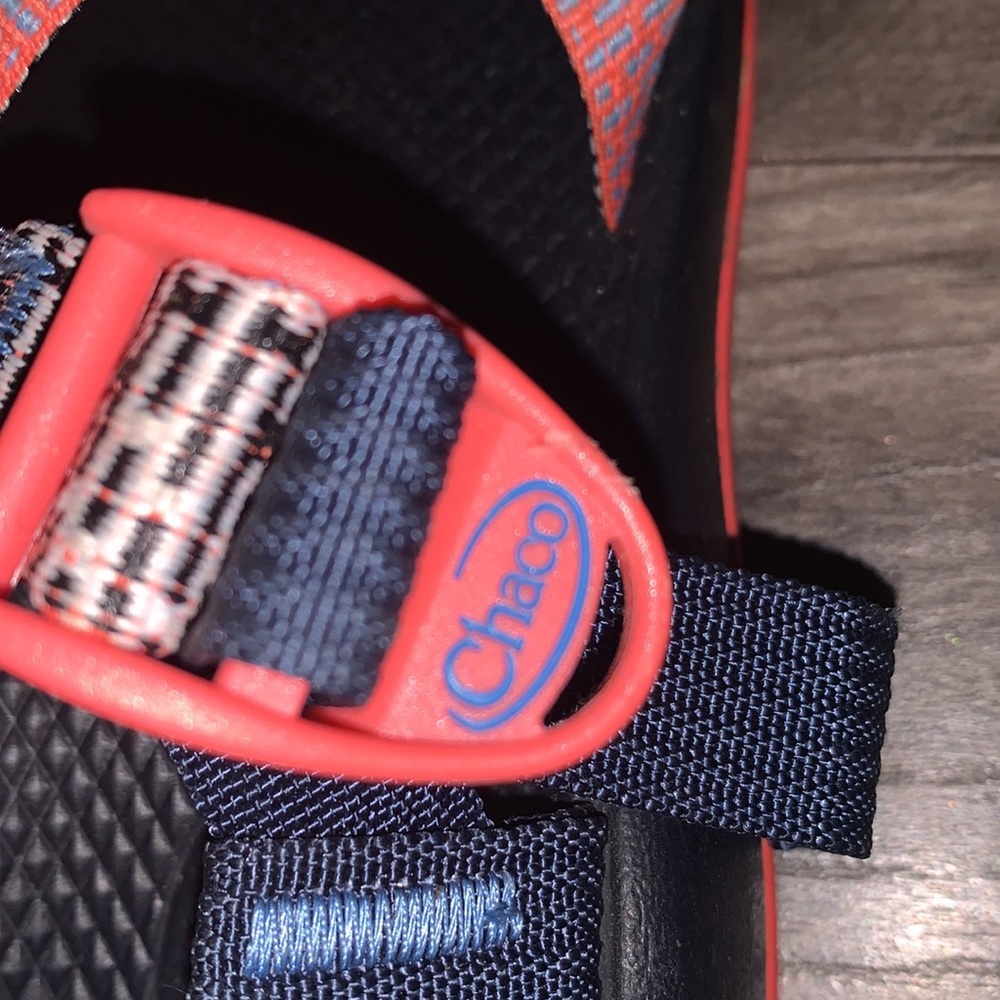 Chacos! - Picture 3 of 3